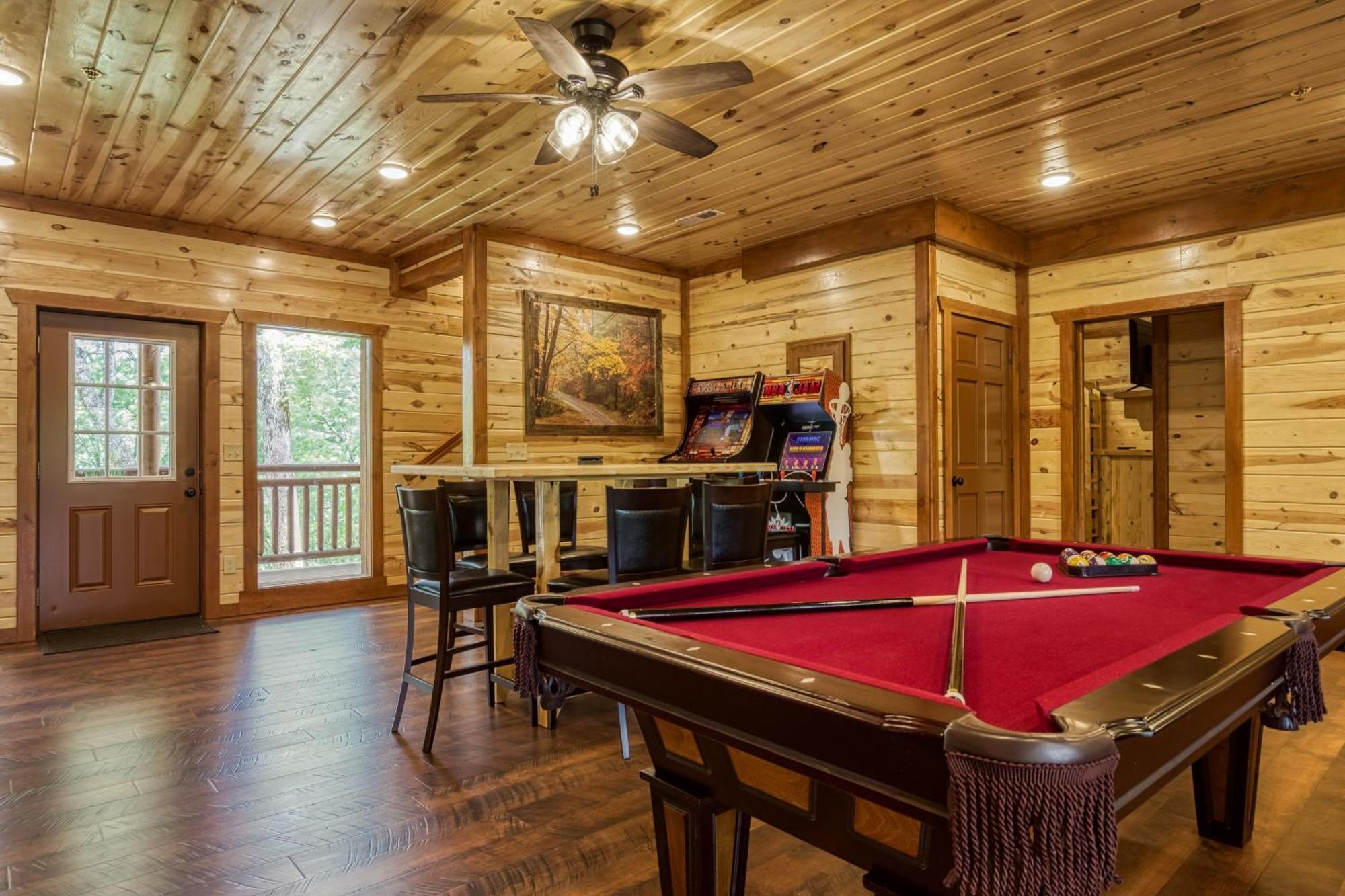 Majestic Splash- 8 Bedroom, Indoor Pool, Hot Tub, 1089 Free Tickets Each Paid Day, Dollywood Sevierville Extérieur photo