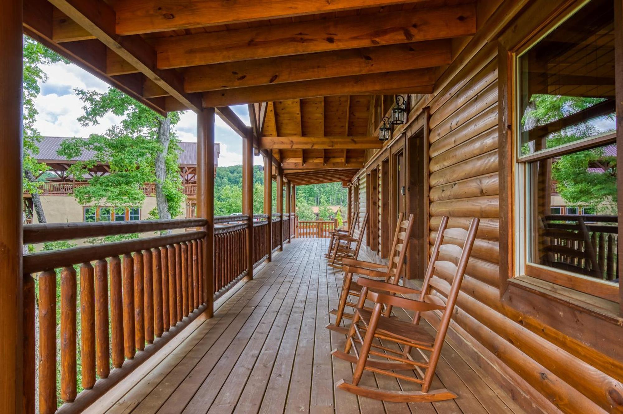 Majestic Splash- 8 Bedroom, Indoor Pool, Hot Tub, 1089 Free Tickets Each Paid Day, Dollywood Sevierville Extérieur photo