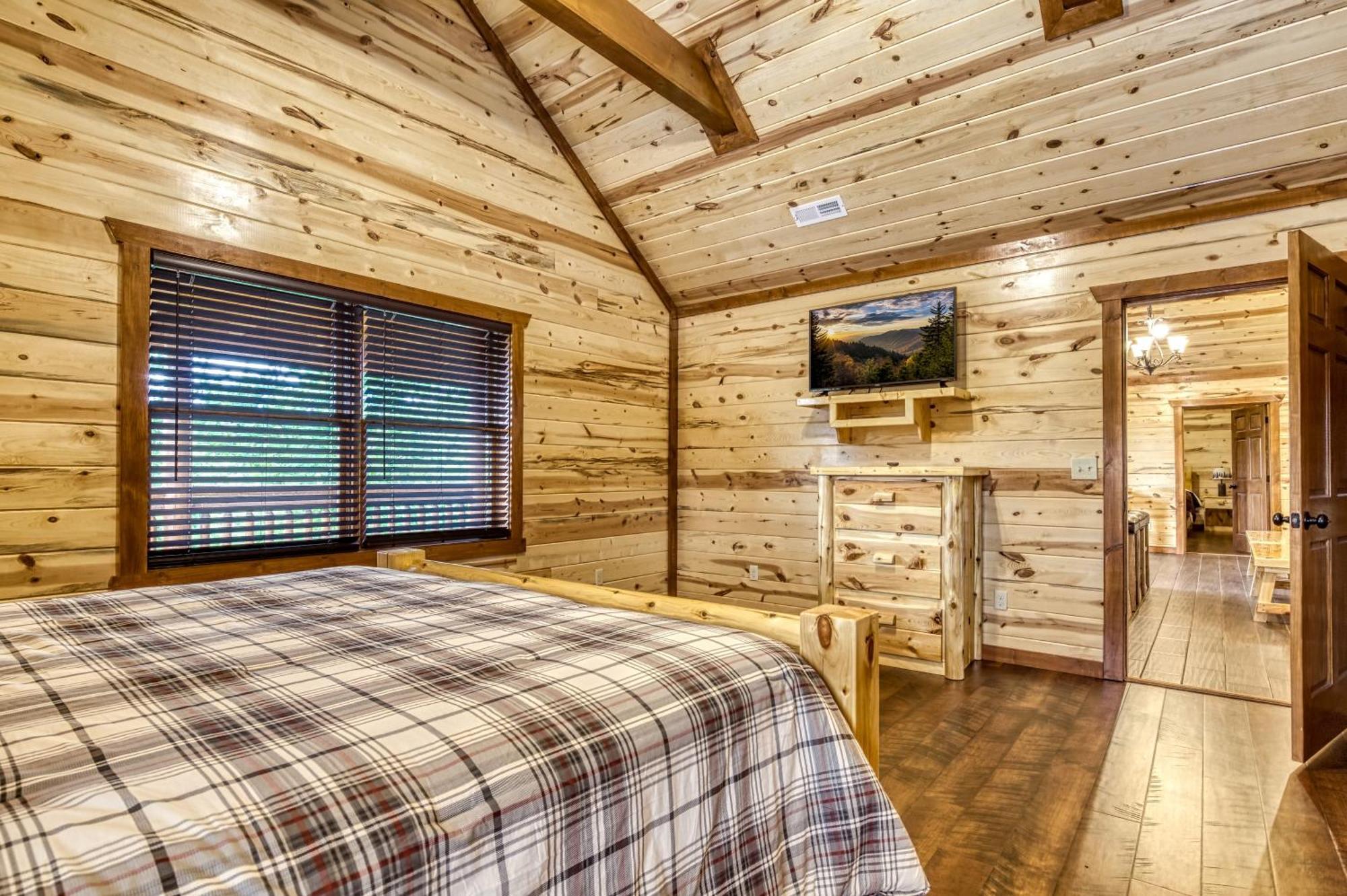 Majestic Splash- 8 Bedroom, Indoor Pool, Hot Tub, 1089 Free Tickets Each Paid Day, Dollywood Sevierville Extérieur photo